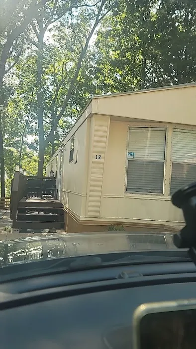 Eastgate Mobile Home Community Picture 3