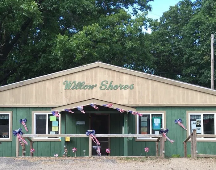 Willow Shores Picture 3