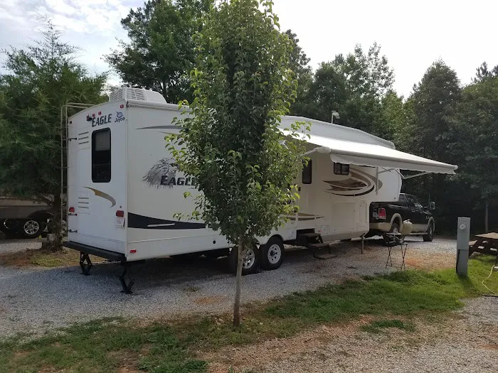Little Cedar Creek RV Park & Campground Picture 5