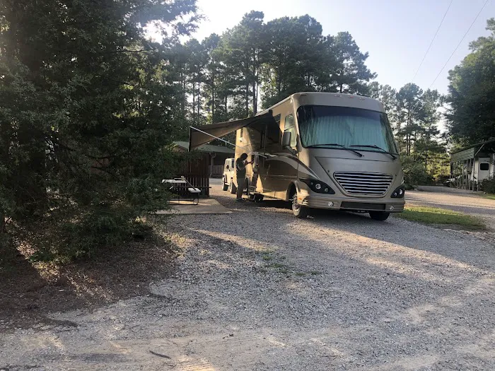 Little Cedar Creek RV Park & Campground Picture 2