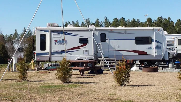 Pond View Campground Picture 4