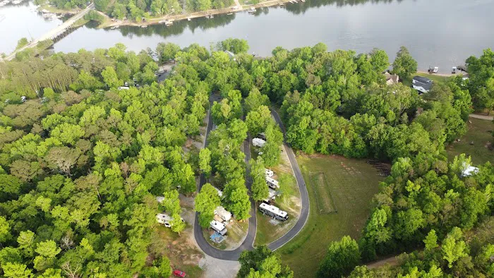 Lake Wateree RV Park & Marina Picture 7