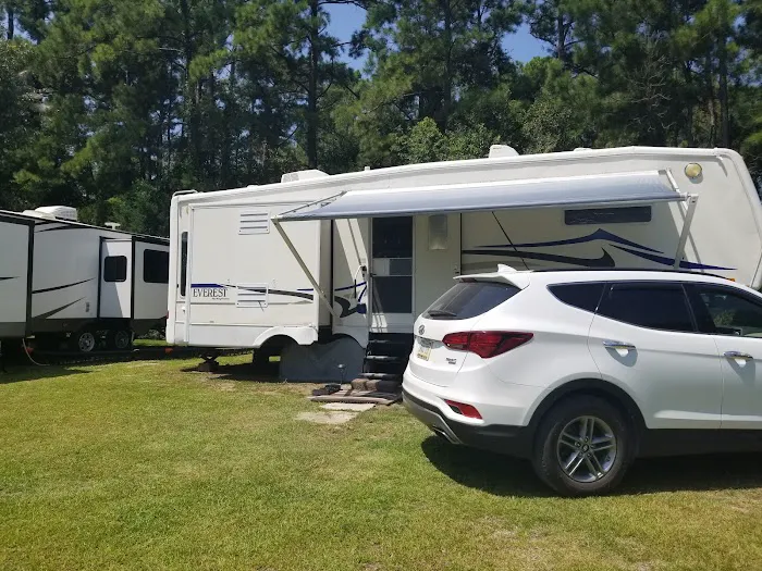 Anchor Village RV Park Picture 10