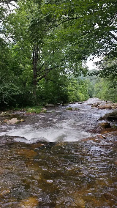 Riverside Campground Picture 10