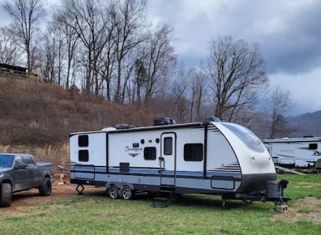 Mundy field Rv park