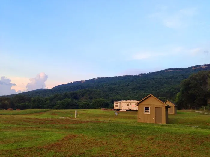 Cloudbase RV Park Picture 4