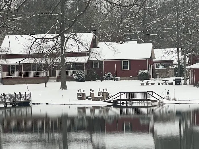 Cabins to Castles Vacation Rentals & RV Park Picture 2