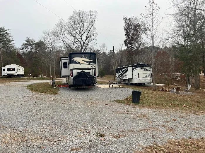 Cabins to Castles Vacation Rentals & RV Park Picture 7