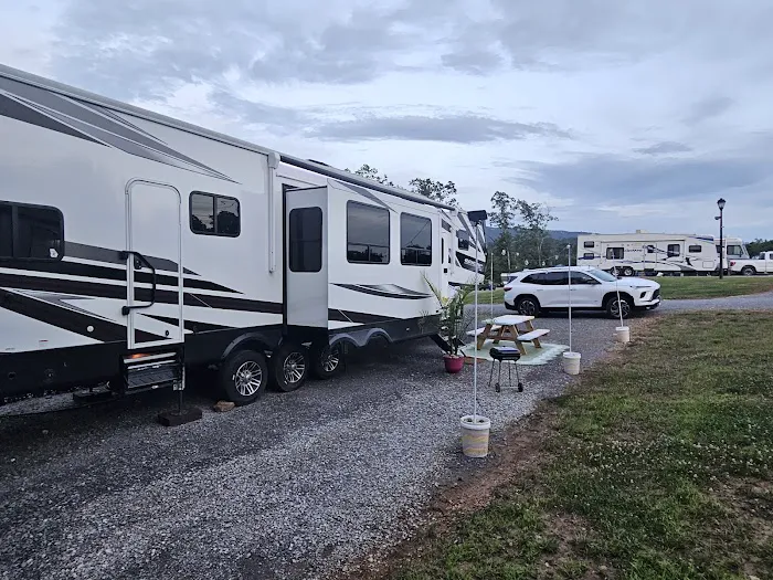 Lineman RV Park Picture 10