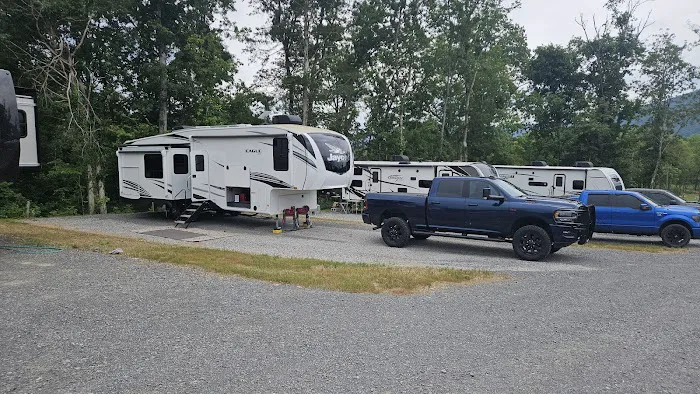 Lineman RV Park Picture 3