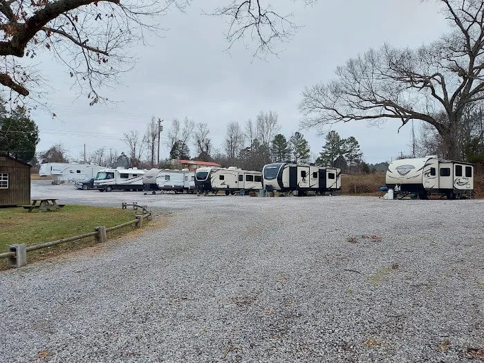 Three Oaks RV Park Picture 1
