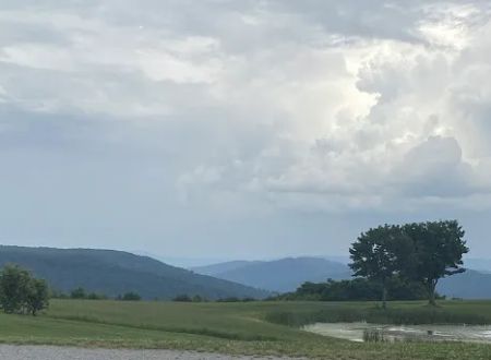 Grand View Cabins and RV Park