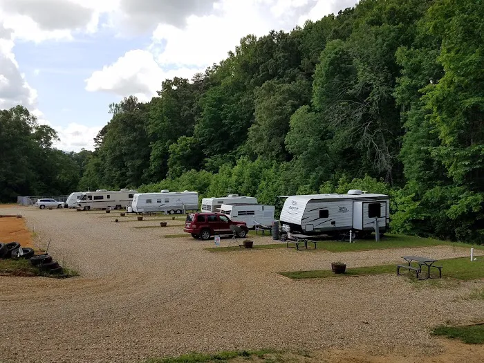Sunshine Acres Camp & Cabins Picture 7