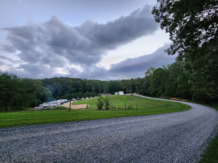 Sunshine Acres Camp & Cabins Picture 10