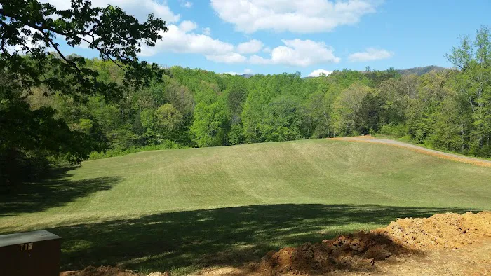 Sunshine Acres Camp & Cabins Picture 5