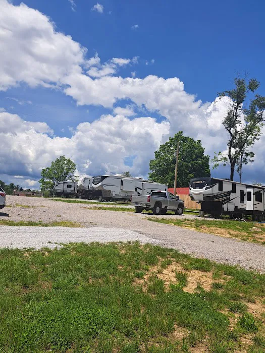 Dibrell Rv Park Picture 4