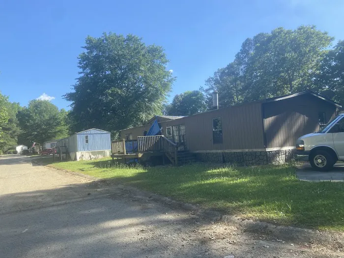 South Oaks Manufactured RV & Mobile Home Park Picture 4