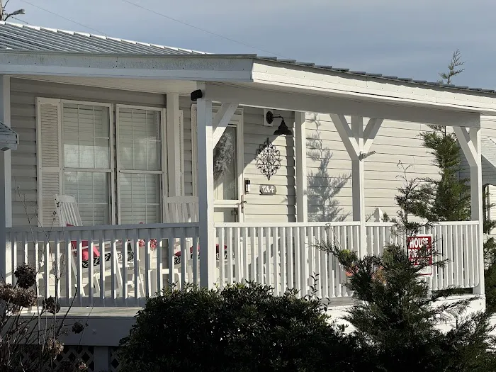Coastal Mobile Estates Picture 2