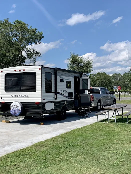 Sea Breeze RV Park Picture 2