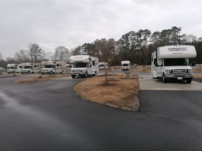 Sea Breeze RV Park Picture 6