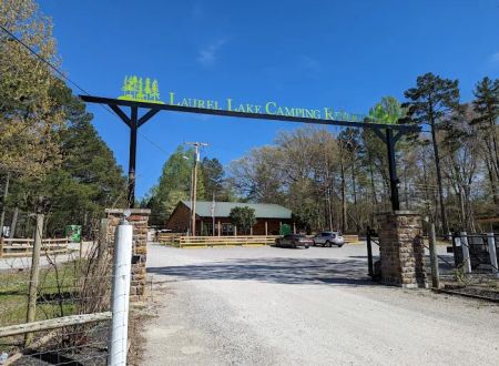 Laurel Lake Camping Resort