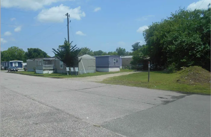 Aberdeen Mobile Home Park Picture 4