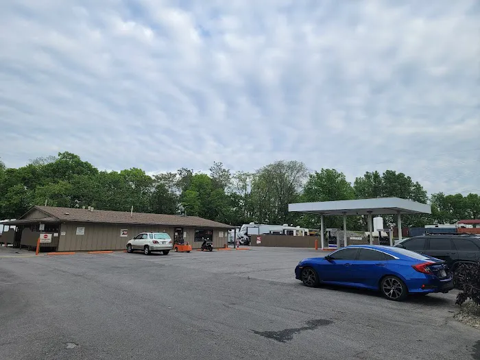 Louisville North Campground Picture 2