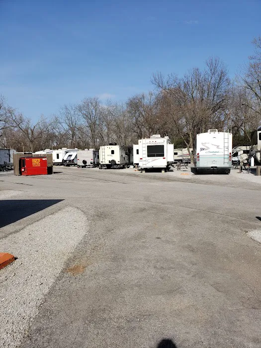 Louisville North Campground Picture 9