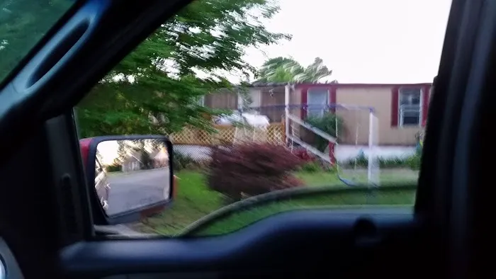 Geneva Mobile Home Park Picture 4