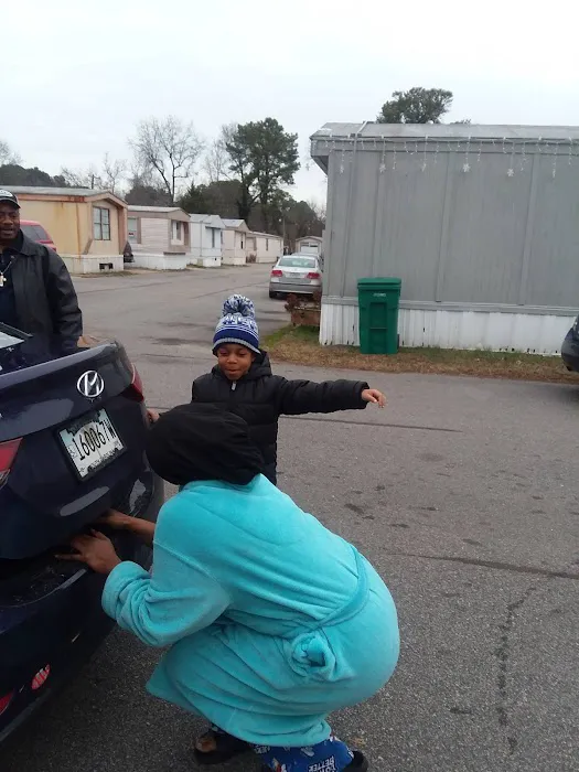 Chesapeake Mobile Home Park Picture 5