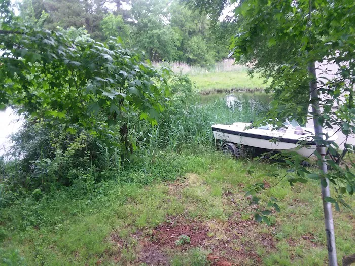 Chesapeake Mobile Home Park Picture 9