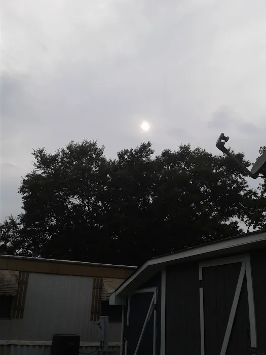 Woodshire Estates Mobile Home Park Picture 1