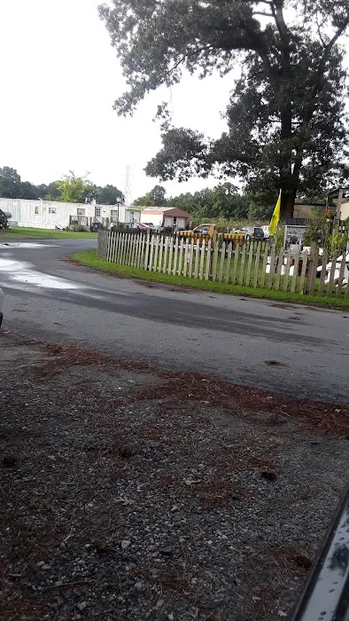 Mc Millan Mobile Home Park Picture 3