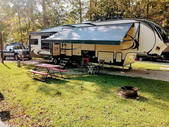 Elizabethtown Crossroads RV Park & Campgrounds - Getaway Retreats Picture 10