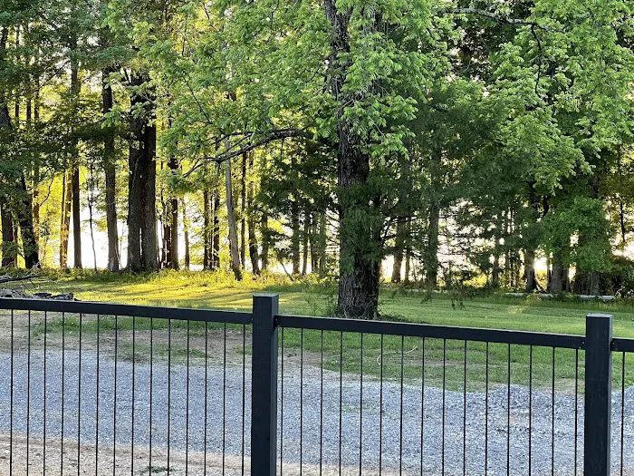 Water's Edge Living RV Park & Tiny Home Village Picture 4