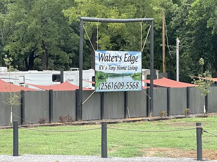 Water's Edge Living RV Park & Tiny Home Village Picture 6