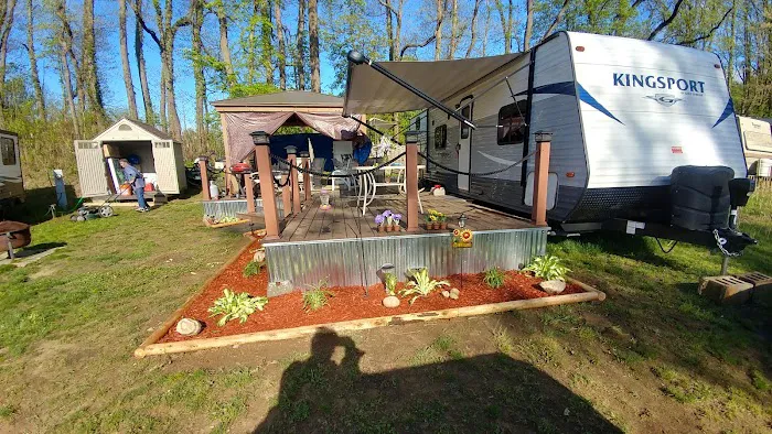 Schnable Lake Family Campground Picture 5