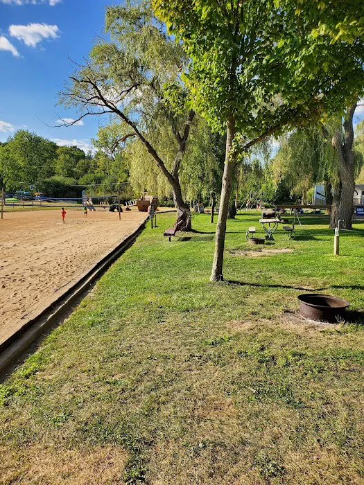 Miller Lake Campground Picture 6