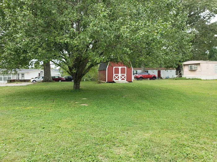 Ivy Hill Mobile Home Park Picture 1