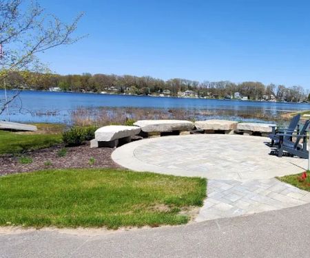 The Shores at Selkirk Lake