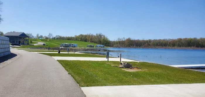 The Shores at Selkirk Lake Picture 8