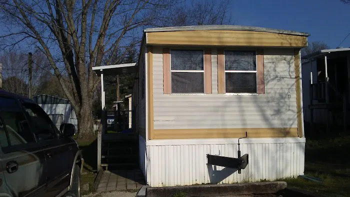 Town N Country Trailer Court Picture 1