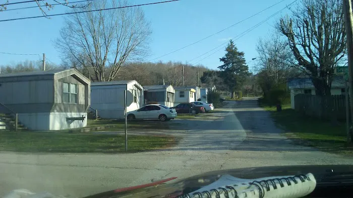 Town N Country Trailer Court Picture 3
