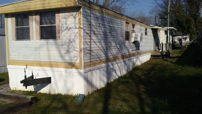 Town N Country Trailer Court Picture 2