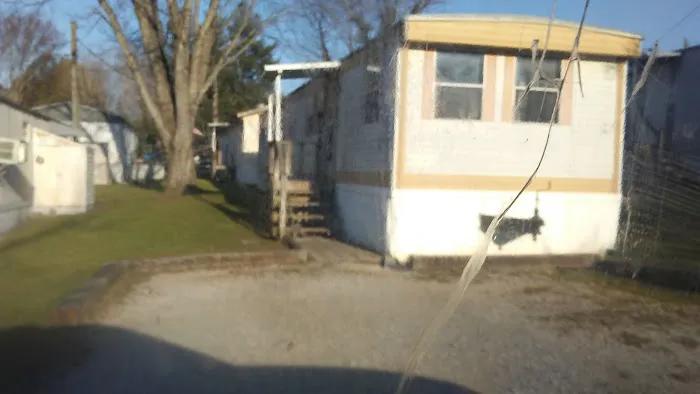 Town N Country Trailer Court Picture 6
