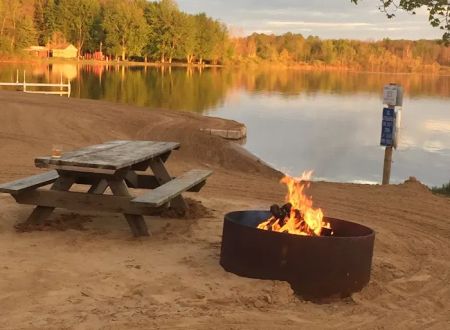 DUMONT LAKE FAMILY CAMPGROUND