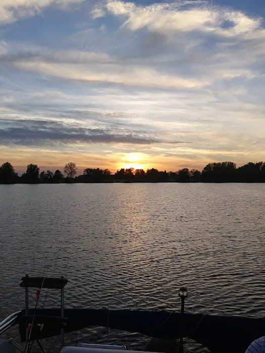 Hill Lake ResortSeasonal Campground Picture 3