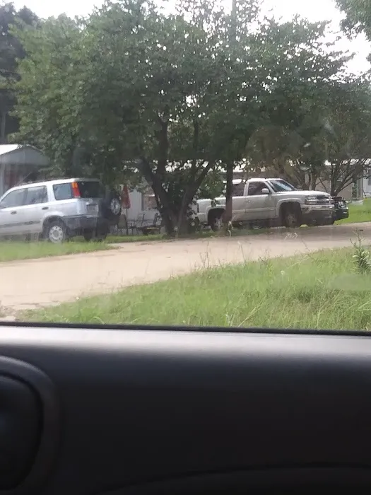 The Oaks Mobile Home Community Picture 4