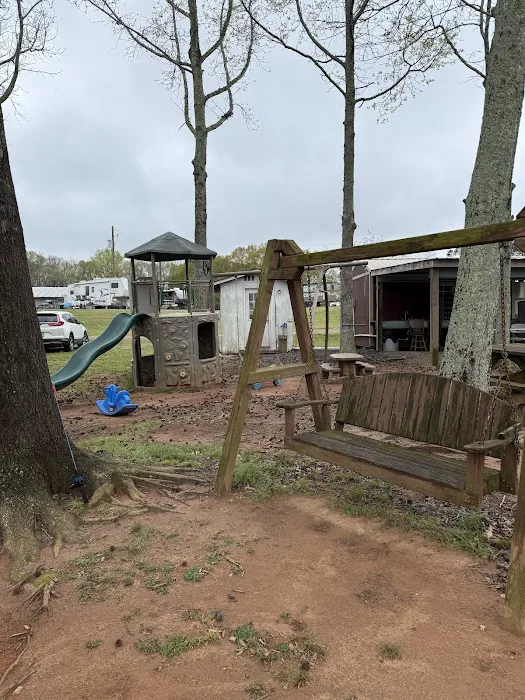 Heart of Georgia RV Park Picture 7