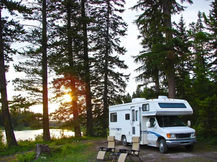 GloWood Campground Picture 1